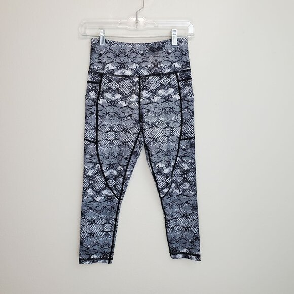 Zyia Active Cobra Metallic Pocket light n tight hi-rise capri - Picture 1 of 9